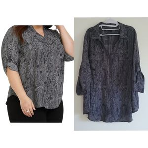 Torrid Grey Snakeskin Print Georgette Blouse Size 3